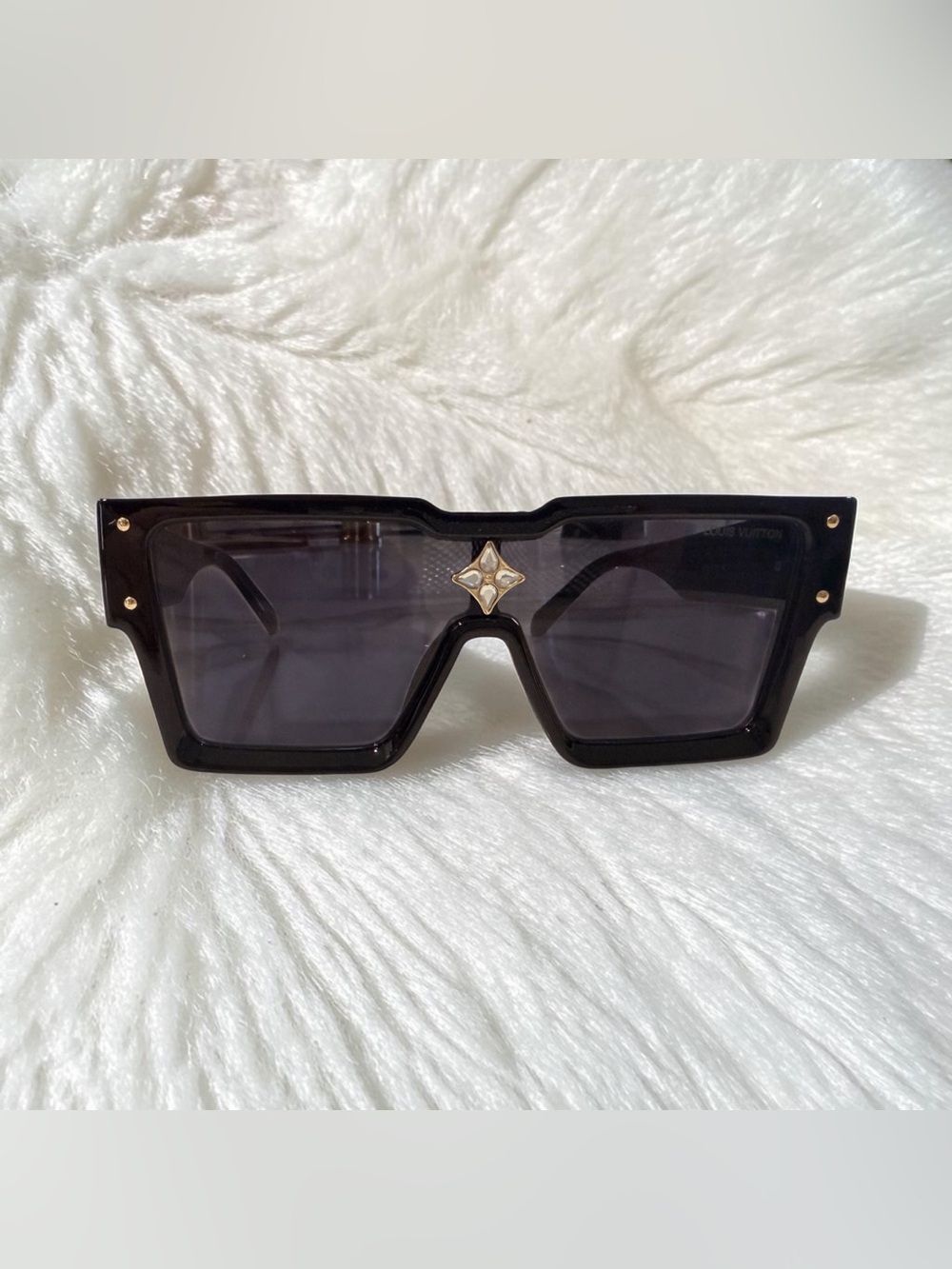 Black Style Sunglasses with Center Accent - Picture 3 of 6